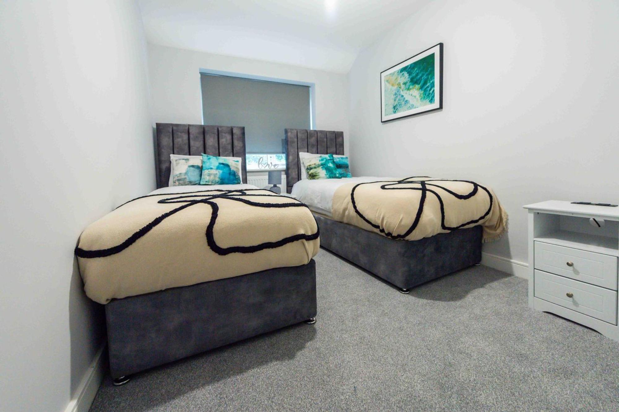 Beautiful, Peaceful, 5 Bedroom With Hot Tub! Holiday home Manchester